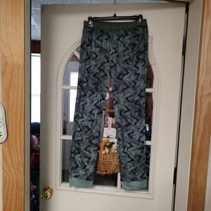 New Old Navy Green Dinosaur Jogger Pajama Pants Size Boy's 14/16